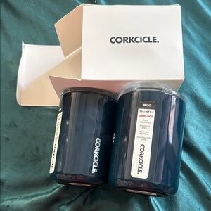 Corkcicle Navy Insulated Mug Set of 2 bundle lot. 3 hrs hot. 16 oz or 475 ml!